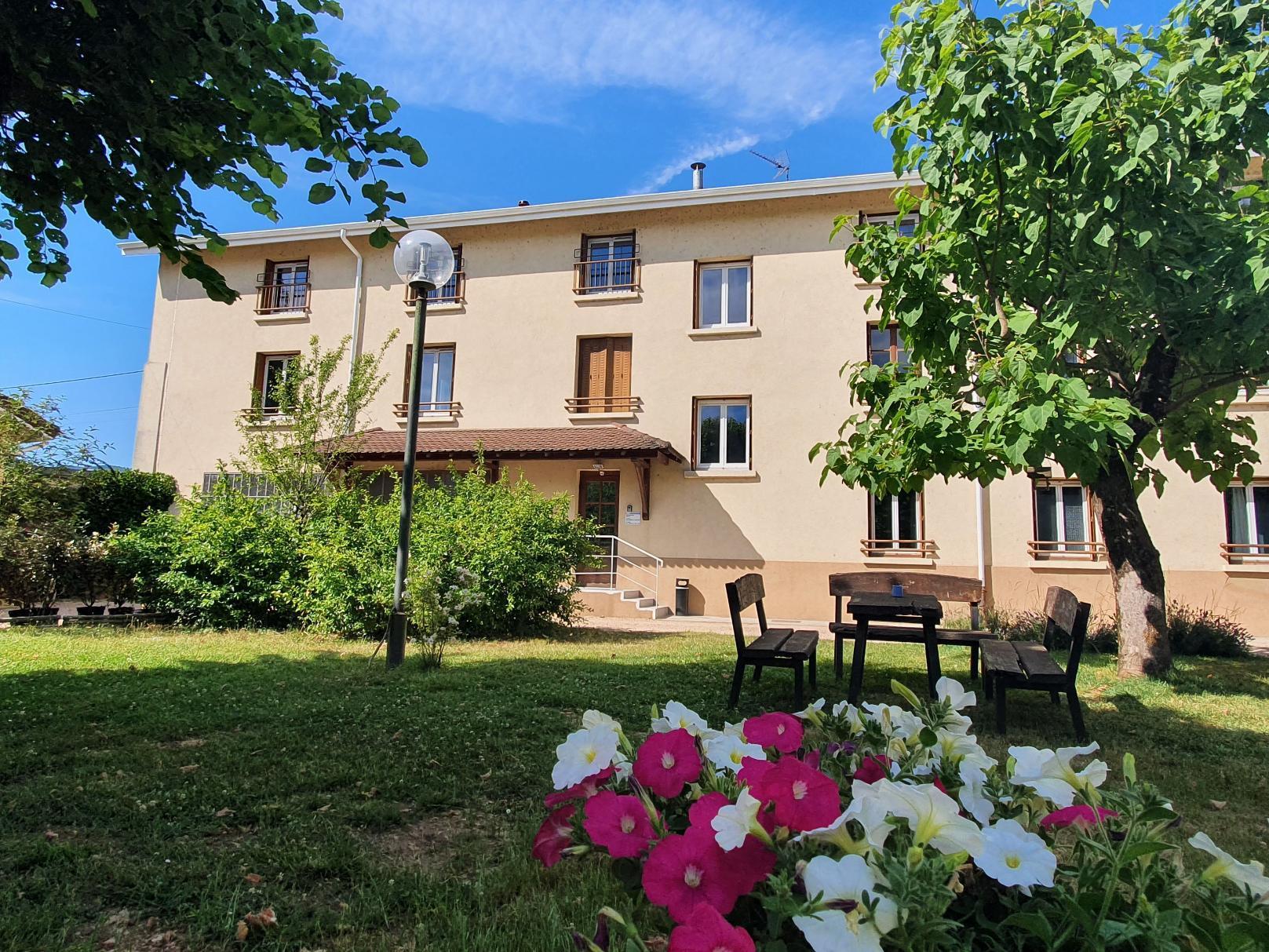 Cit'Hotel La Residence Villebois Exteriör bild